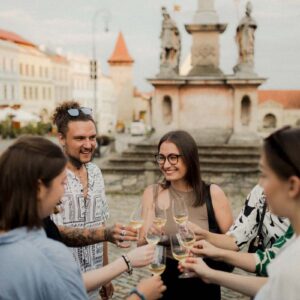 Večerní prohlídka města s ochutnávkou vín